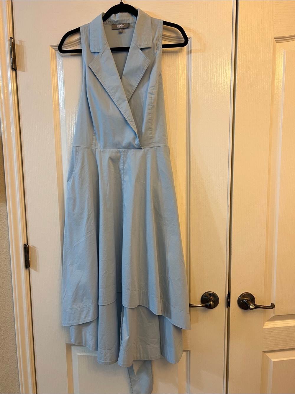 Sleeveless Light Blue High-Low Dress with Notch Collar